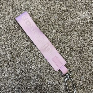 Lululemon never lost keychain pink peony